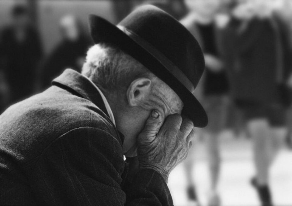 Primarii trebuie să facă liste cu bătrânii bolnavi și singuri, care ar putea avea nevoie de ajutor la iarnă Foto: monitoruldevrancrea.ro