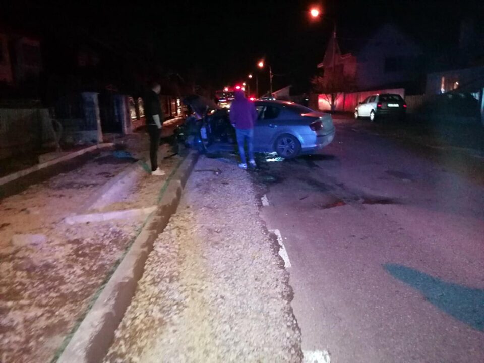 Trei oameni răniți după un accident la Gălănești