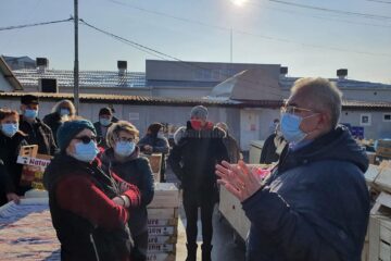 Primarul Ion Lungu, la discuții cu comercianții din piețe