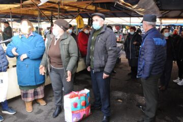 Comercianți nemulțumiți de noile condiții de vânzare în aer liber