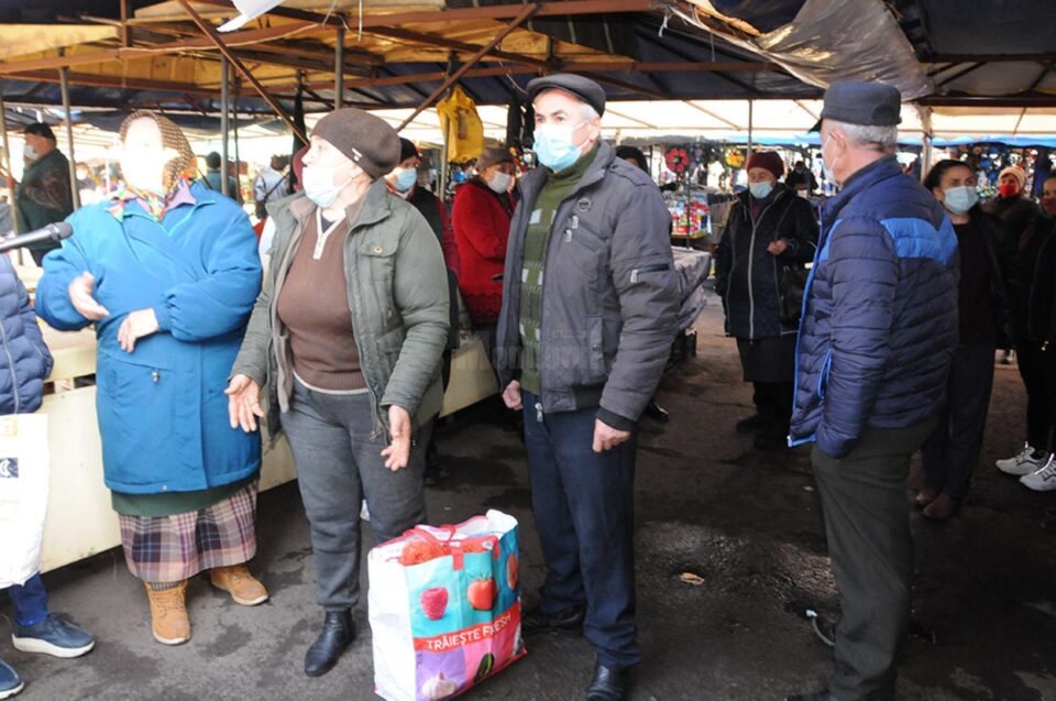 Comercianți nemulțumiți de noile condiții de vânzare în aer liber
