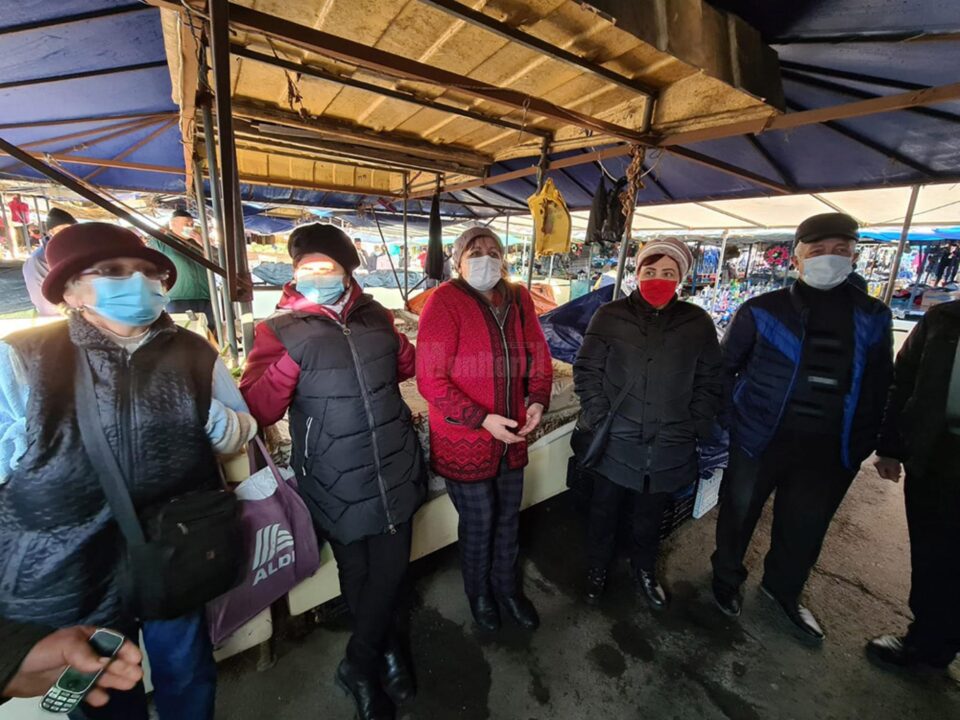Revoltă și nemulțumire în rândul comercianților și producătorilor de la Piața Mare