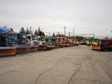 33 de utilaje și aproape 1500 de tone de antiderapant, pregătite pentru intervențiile de iarnă pe străzile Sucevei
