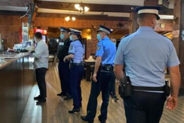 Politistii i-au amendat pe administratorii localurilor