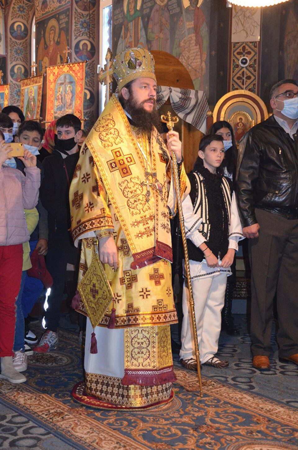 Bucurie duhovnicească la Biserica Sfinții Arhangheli Gura Humorului