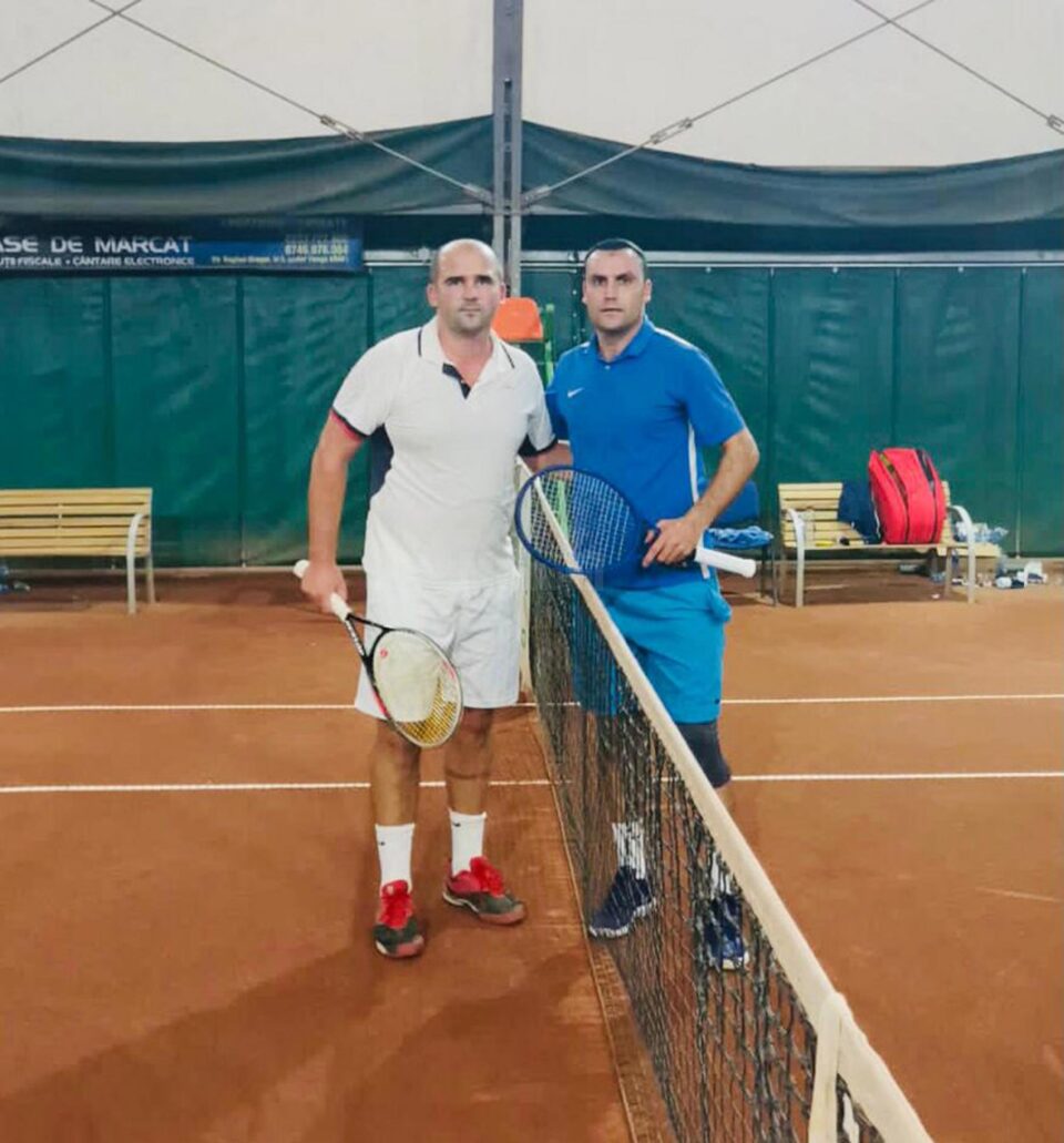 Mihai Pânzaru a câștigat titlul de campion la Masters după o finală cu Gabriel Nițu, din Tecuci Mihai Pânzaru a câștigat titlul de campion la Masters după o finală cu Gabriel Nițu, din Tecuci