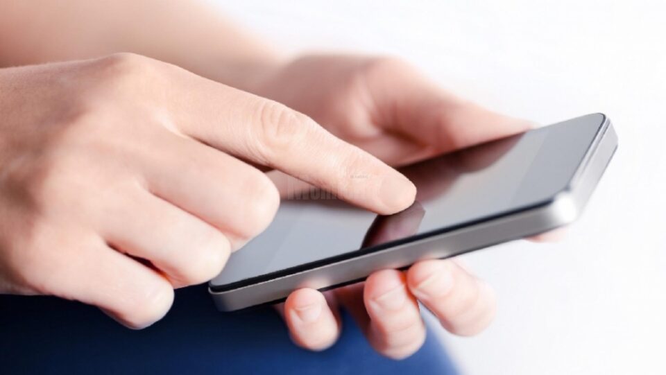 Linie telefonică pentru informații despre simptome, contact direct și izolare, în caz de Covid Foto viatalibera.ro Linie telefonică pentru informații despre simptome, contact direct și izolare, în caz de Covid Foto viatalibera.ro