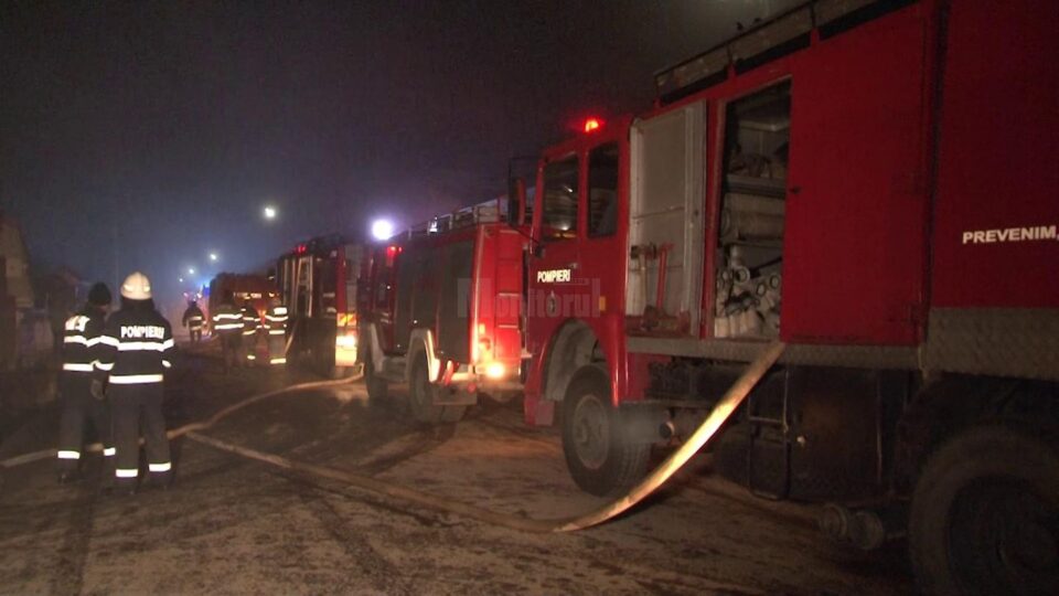 Mobilizarea pompierilor la fața locului