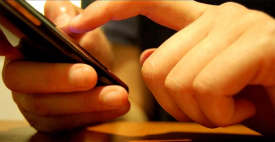 Linie telefonică pentru informații despre simptome, contact direct și izolare, în caz de Covid Linie telefonică pentru informații despre simptome, contact direct și izolare, în caz de Covid