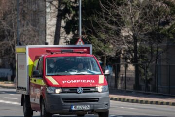 Un incendiu a izbucnit în această dimineață la o magazie din Burdujeni-sat