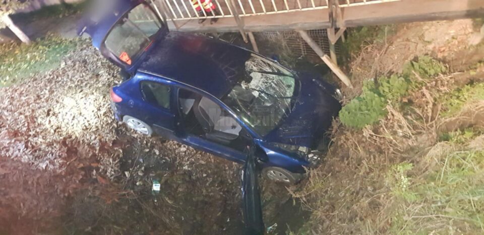 Tanarul era in stare avansata de ebrietate si nu are permis de conducere