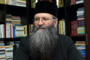 Starețul Mănăstirii Bogdana din Rădăuți, arhimandritul Iustin Dragomir