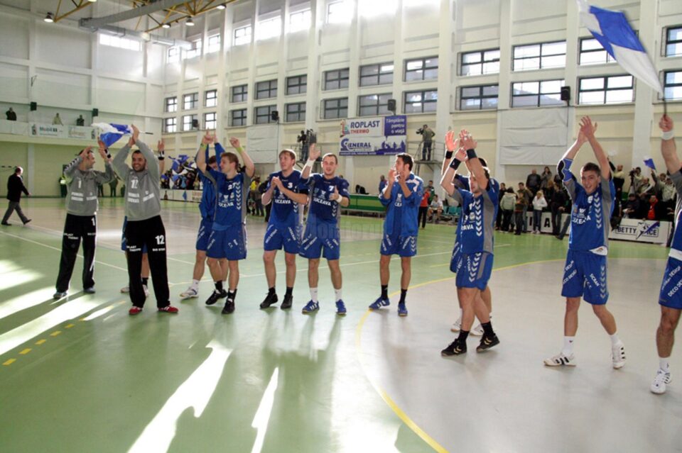 Handbaliștii de la CSU Suceava jubilează după calificarea în optimile Challenge Cup Handbaliștii de la CSU Suceava jubilează după calificarea în optimile Challenge Cup