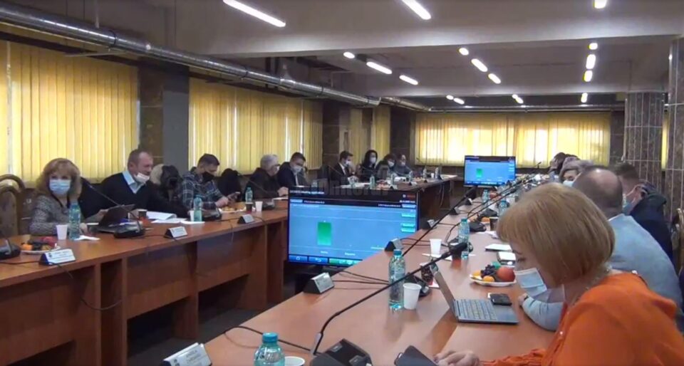 Aleșii locali suceveni au aprobat joi acordarea de burse școlare în valoare de 570.000 de lei Aleșii locali suceveni au aprobat joi acordarea de burse școlare în valoare de 570.000 de lei