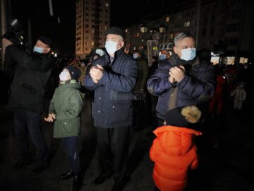 Aprinderea luminilor de sărbătoare în centrul Sucevei