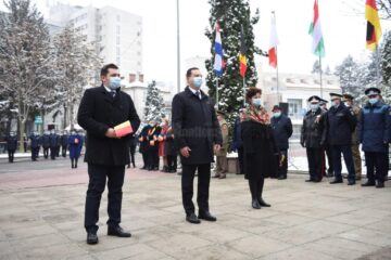 Depunerea coroanelor la manifestările restrânse de 1 Decembrie 2020