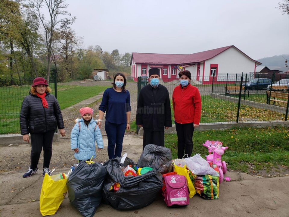Preoții din Protopopiatul Fălticeni ajută Spitalul Municipal și copiii nevoiași