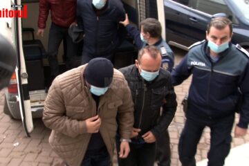 Șpăgarii de la Permise și Înmatriculări Suceava află mâine dacă își petrec Crăciunul după gratii