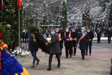 Depunerea coroanelor la manifestările restrânse de 1 Decembrie 2020