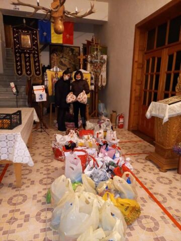 Peste 2.000 de copii și vârstnici au primit daruri din partea voluntarilor înscriși la Olimpiadele faptelor bune