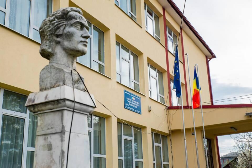 Liceul Tehnologic ”Mihai Eminescu”, Dumbrăveni