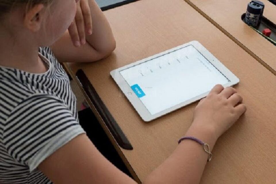 Primele 4.080 de tablete, așteptate în acest weekend de Inspectoratul Școlar Județean Suceava Primele 4.080 de tablete, așteptate în acest weekend de Inspectoratul Școlar Județean Suceava
