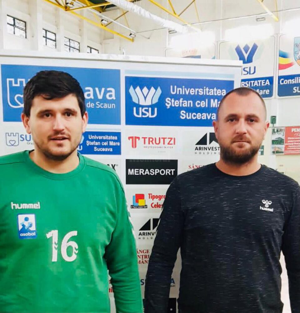 Portarul Darius Makaria și antrenorul Adrian Chiruț au prefațat meciul cu Dobrogea Sud Constanța Portarul Darius Makaria și antrenorul Adrian Chiruț au prefațat meciul cu Dobrogea Sud Constanța