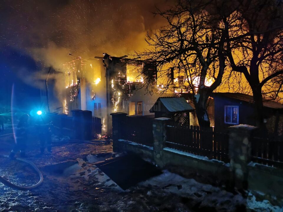 Incendiu devastator la Voitinel