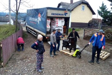 Voluntarii Asociației Tinerilor Ortodocși Suceveni continuă să facă fapte bune