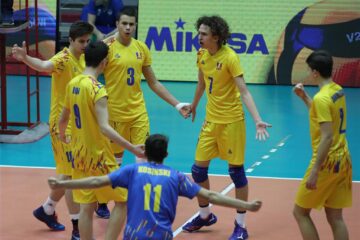 Vlad Ștreangă, cu numarul 7, a jucat pentru România la ultima Balcaniadă de juniori