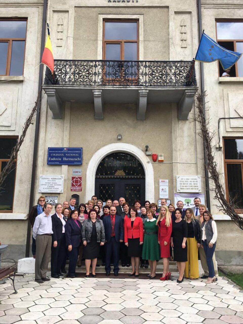 Activitatea managerială la Colegiul Național „Eudoxiu Hurmuzachi” Rădăuți Activitatea managerială la Colegiul Național „Eudoxiu Hurmuzachi” Rădăuți