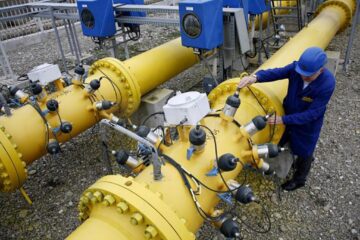 Motivul închiderii traficului este golirea unei conducte de gaz metan. Foto cotidianul.ro