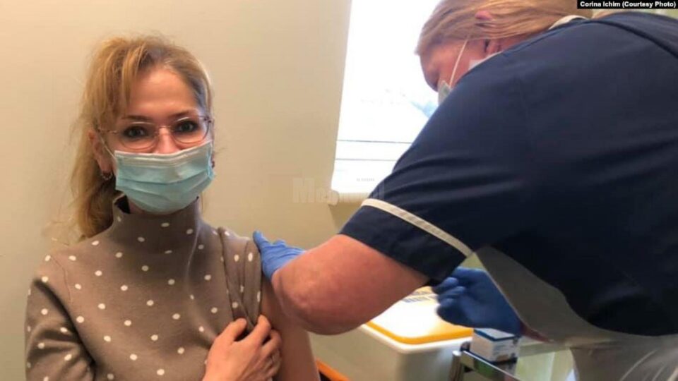 Dr. Corina Ichim este primul medic sucevean vaccinat anti-Covid Foto Europa Liberă