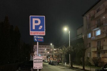 Locurile de parcare de pe străzile din zona Tribunalului devin cu plată