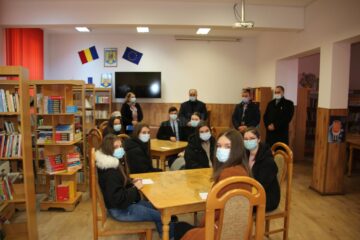 Primăria Liteni i-a premiat pe elevii de liceu care au obținut cele mai mari medii