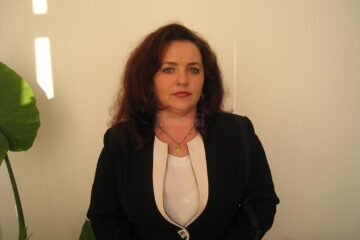 Primarul din Berchișești, Violeta Țăran