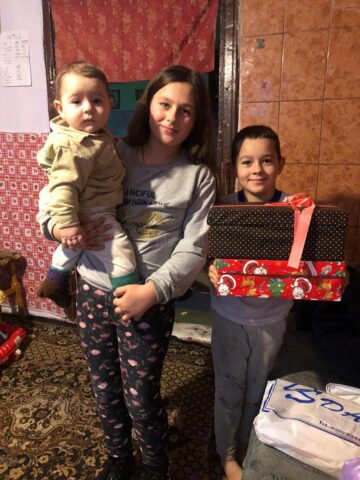 Cadouri pentru copii de la Andrei Bacoș și Vasile Bolohan