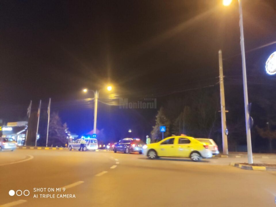 Polițiști nevoiți să stea planton la McDonald's și să fluidizeze traficul