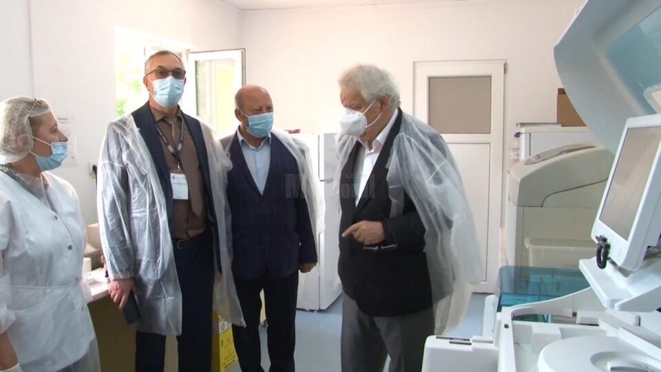 Finanțatorul campaniei, Fundația Valvis, a donat în vară laboratorului echipamentul de testare și 10.600 de teste Finanțatorul campaniei, Fundația Valvis, a donat în vară laboratorului echipamentul de testare și 10.600 de teste