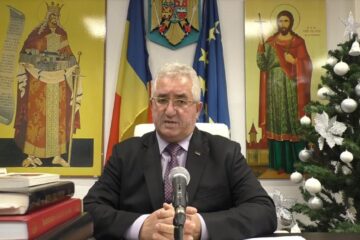 Ion Lungu recomandă petrecerea sărbătorilor în familie și să nu se meargă cu colinda