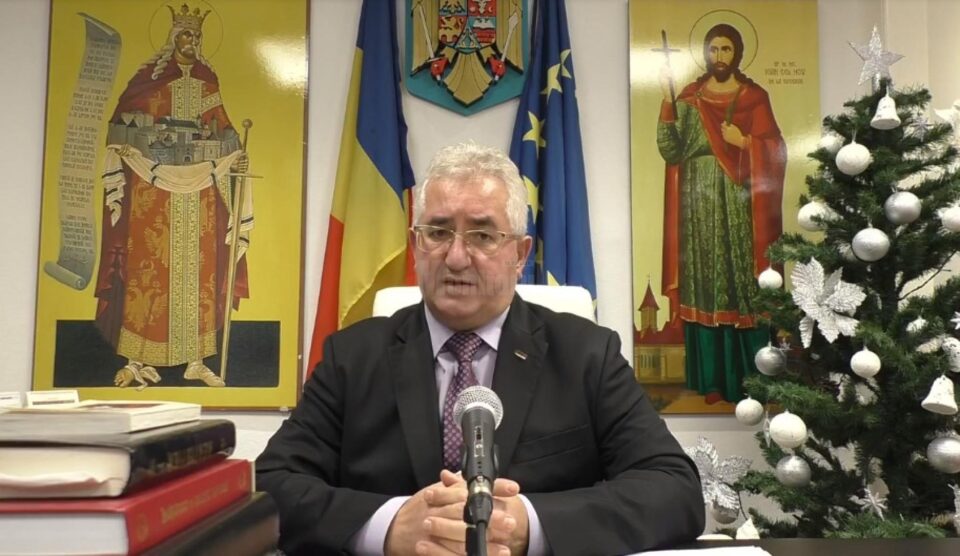 Ion Lungu recomandă petrecerea sărbătorilor în familie și să nu se meargă cu colinda