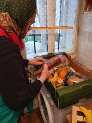 „Bunicii nu sunt singuri de Crăciun”