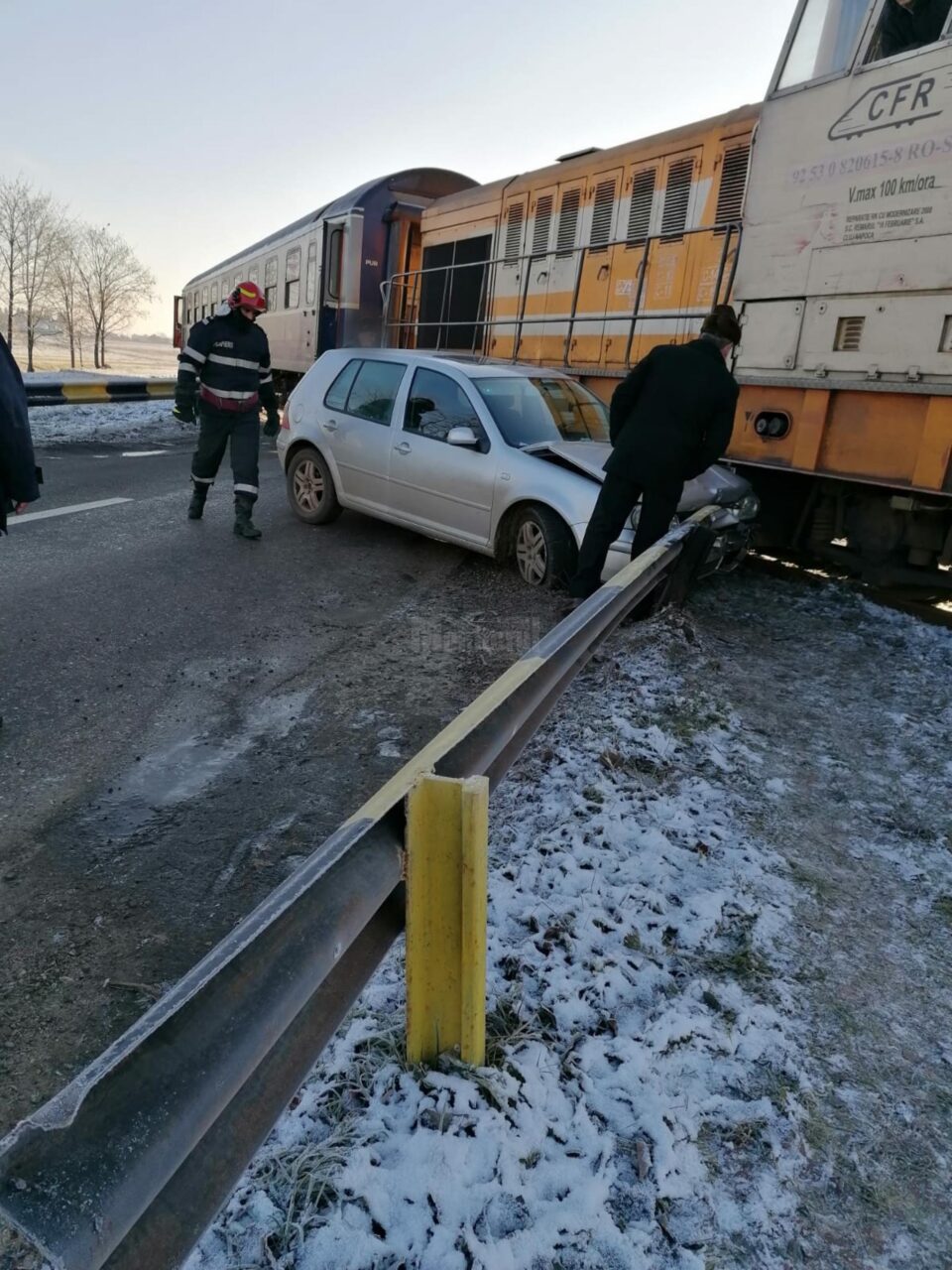 impact tren masina galanesti1