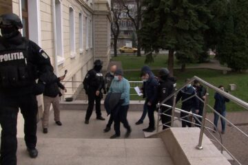 ”Lotul” arestaților din dosarul care privește faptele de corupție de la Serviciul Permise și Înmatriculări