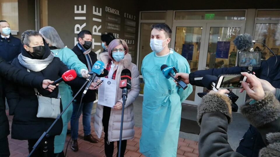 Dr. Monica Terteliu, primul medic din Spitalul Suceava vaccinat anti-Covid