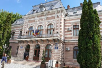 Municipiul Fălticeni intră în scenariul galben de restricții pentru 14 zile