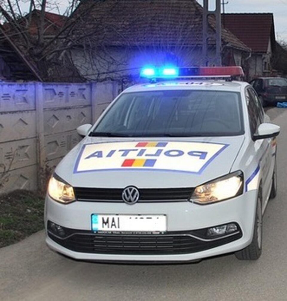 Tânăr beat și fără permis, reținut după ce a produs un accident și a fugit Tânăr beat și fără permis, reținut după ce a produs un accident și a fugit