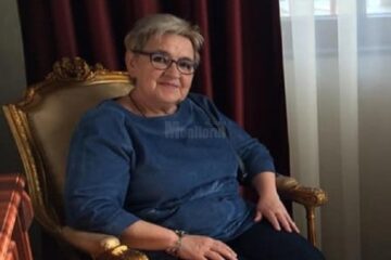 Profesoara Carmen Elena Ciobanu, fosta bibliotecară a Școlii Nr. 1 Suceava, a fost răpusă de Covid