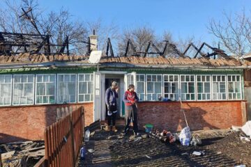 O familie din Baineț a rămas fără acoperiș deasupra capului și are nevoie de ajutor pentru refacerea locuinței