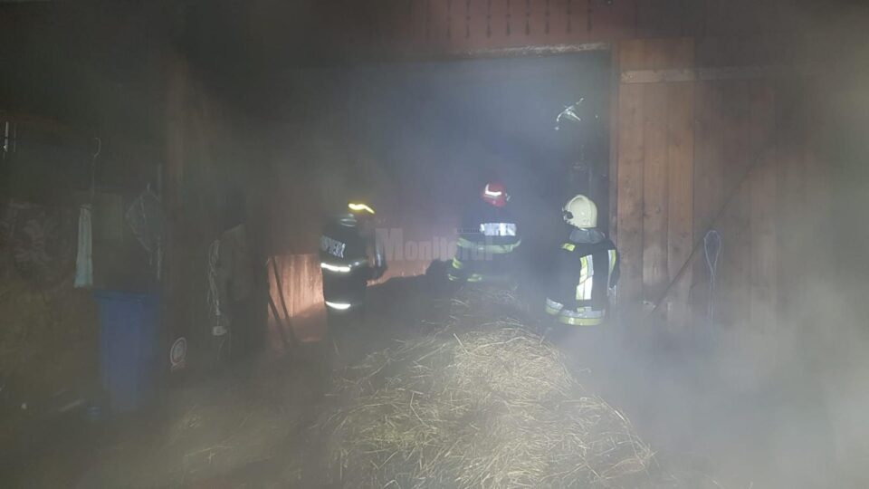 Incendiul a fost favorizat de cantitatea mare de materiale inflamabile